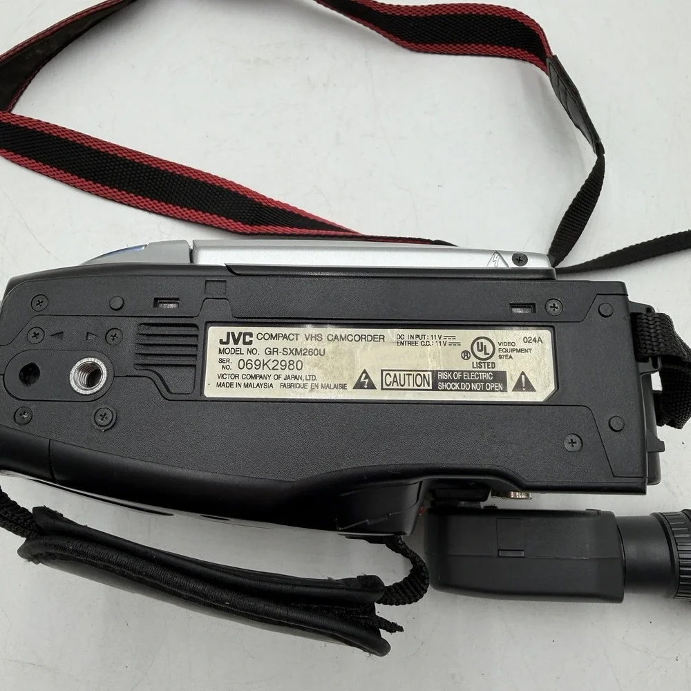 JVC GR-SXM260U Compact VHS-C VHS 700x Digital Zoom Camcorder Tested Working